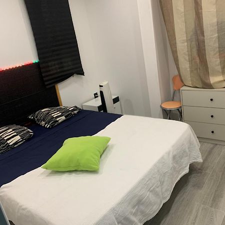 Apartamento Con Piscina Chiloeches Luaran gambar